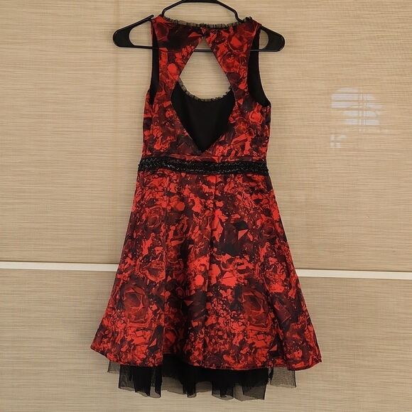 Princess Vera Wang red and black junior's size 1 formal dress - Picture 4 of 8